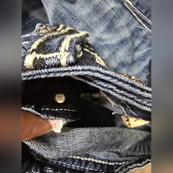 Miss Me Bootcut Jeans Size 26 Buckle Rhinestone Studded Pocket Y2K Size 26 - Picture 10 of 16